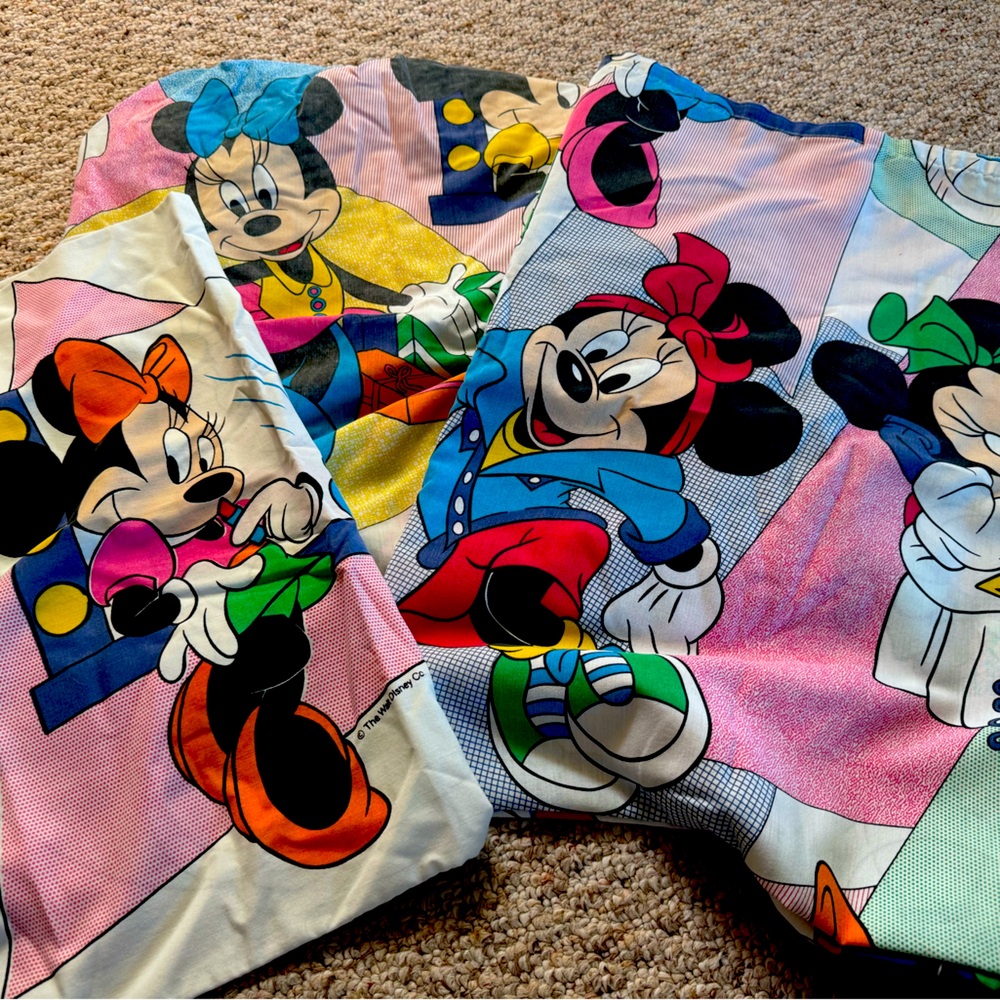 Vintage early 90s Minnie Mouse bed sheets Twin
